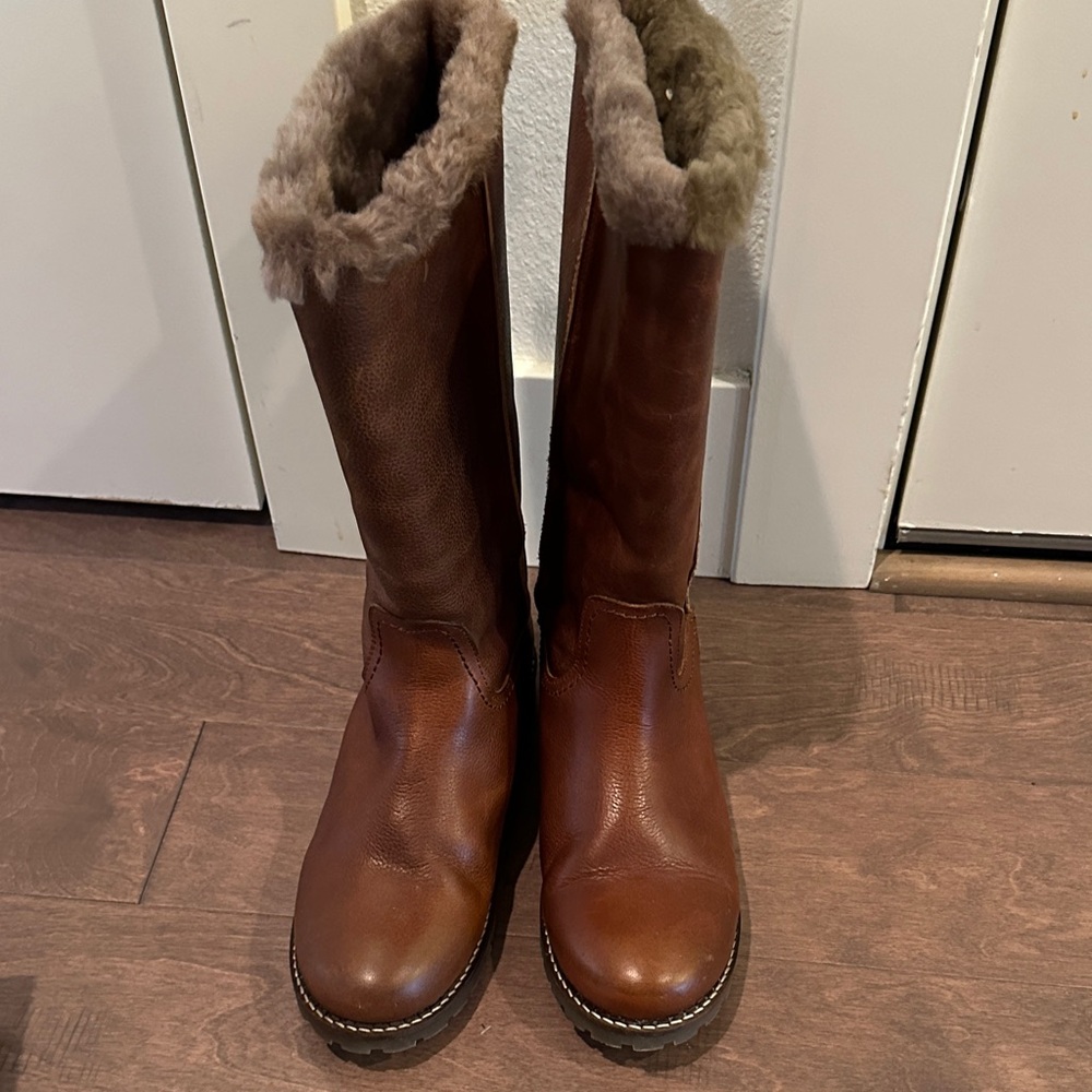 Brown Portuguese NWT genuine Leather Women's Boots with Shearling